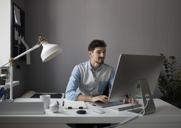 goed-zitten-aan-bureau-tips