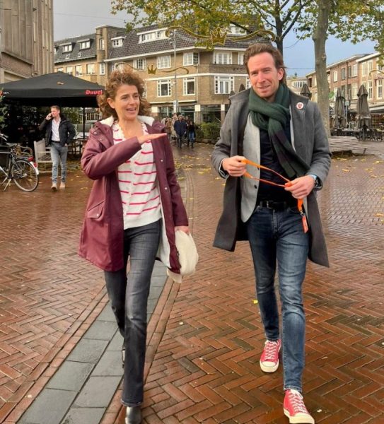sophie-hermans-met-collega